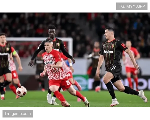 贝蒂斯定位球战术成焦点，执行力获赞引热议