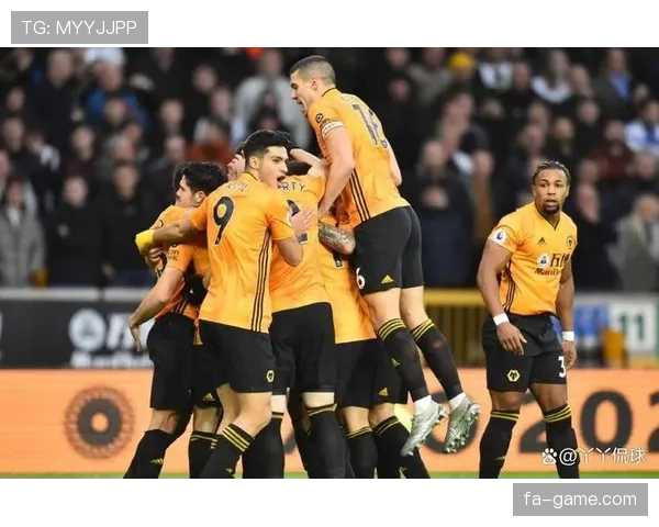 狼队莫利纽斯球场开启新纪元，球迷热盼新赛季亮眼表现