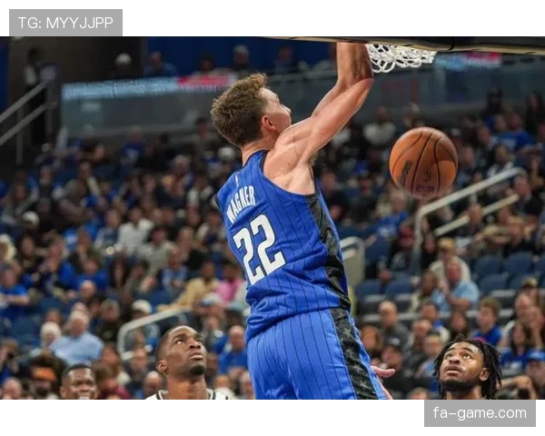 瓦格纳无球跑动拉开空间，比上季三分选择更稳