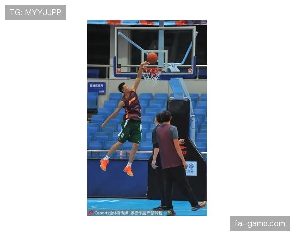 翁泓阳这日常比赛场还严肃，连手机壁纸都选训练照片？